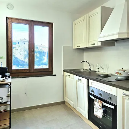 Elegante A 2 Minuti Dal Duomo, Casa Estia Prázdninový dům *