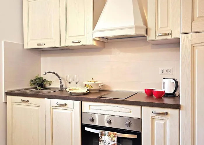 بيت للعطل Elegante A 2 Minuti Dal Duomo, Casa Estia