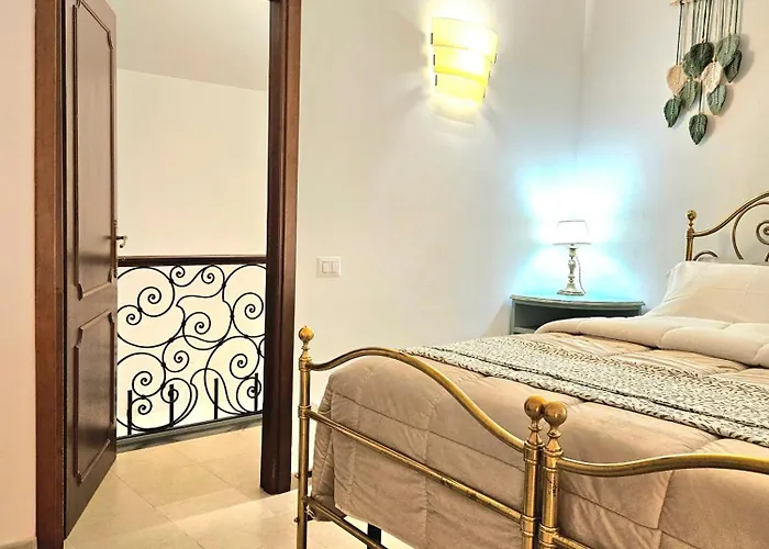 Elegante A 2 Minuti Dal Duomo, Casa Estia بيت للعطل أورفييتو