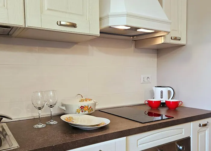 Elegante A 2 Minuti Dal Duomo, Casa Estia بيت للعطل *