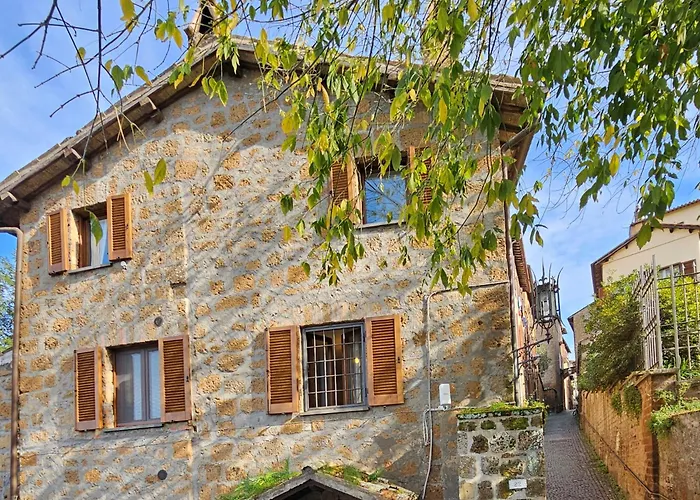 Elegante A 2 Minuti Dal Duomo, Casa Estia بيت للعطل