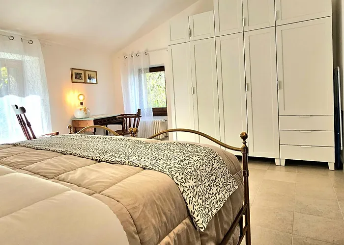 Elegante A 2 Minuti Dal Duomo, Casa Estia بيت للعطل أورفييتو