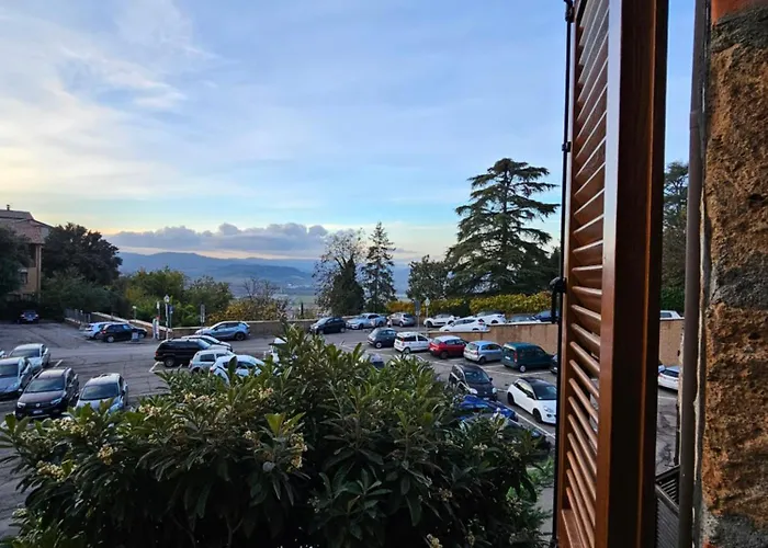 Elegante A 2 Minuti Dal Duomo, Casa Estia بيت للعطل أورفييتو